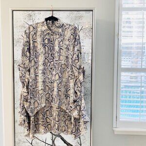NWT $103 AZI Womens Small Snakeskin Print Hi Lo Collared Button Down Tunic Top